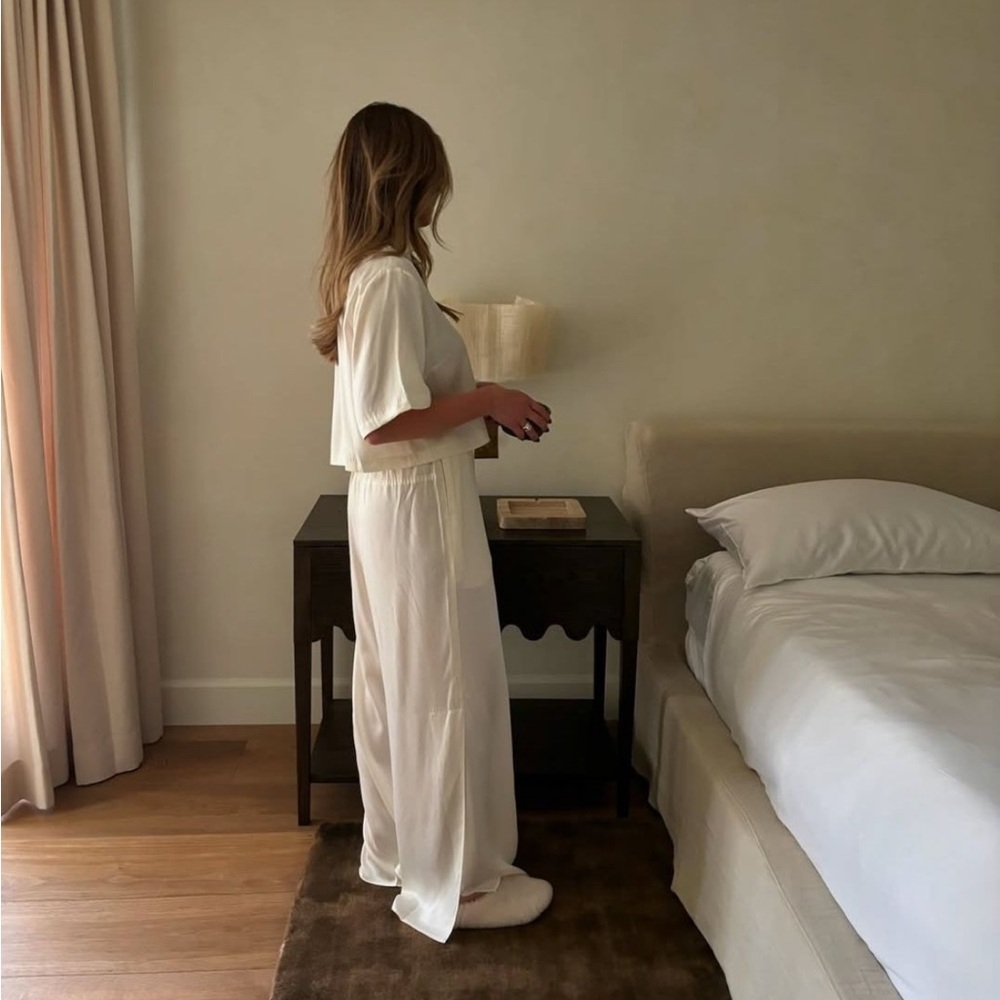 LUNYA BNWT Washable Silk High Rise Pant Set in Tranquil White Size M - Picture 7 of 9